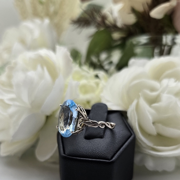 ROMANTIC STERLING SILVER RING - Picture 5 of 5